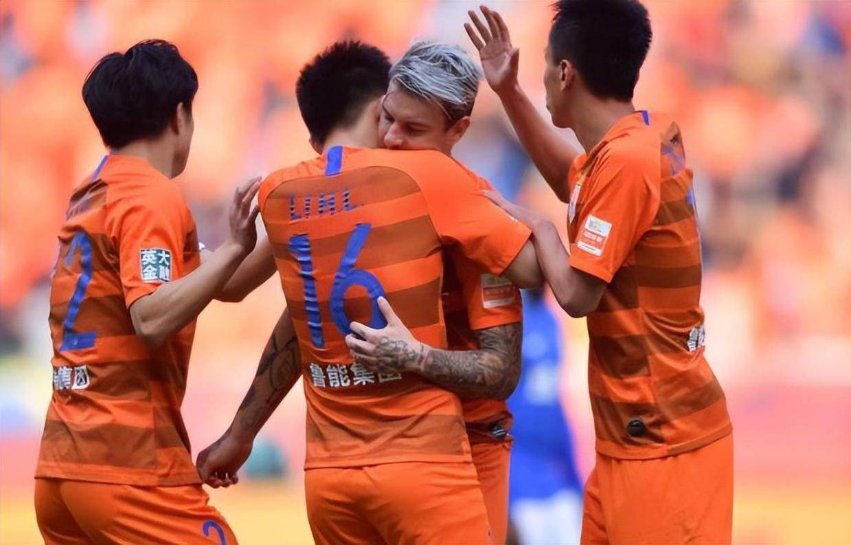 崔康熙刚执教德甲俱乐部科隆!就要从鲁能挖走谢文能和王大雷,值得期待